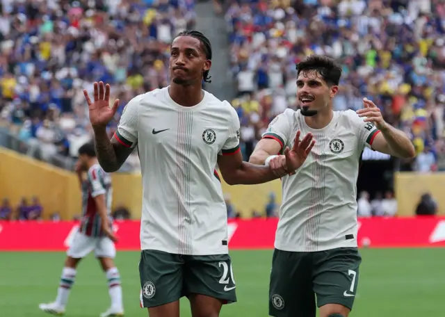 O jogador brasileiro João Pedro,