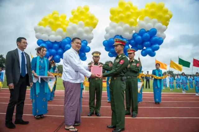 စစ်တပ်နဲ့ နီးစပ်တယ်လို့ နာမည်ကြီးတဲ့ စီးပွားရေးလုပ်ငန်းရှင် ဦးတေဇ