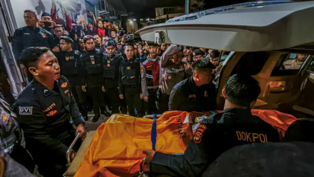 Lampung, tiga polisi tewas, sabung ayam, TNI