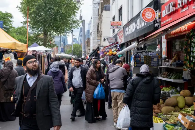يمثل المسلمون 6.5 بالمئة من إجمالي عدد سكان بريطانيا
