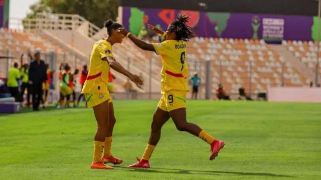 Boaduwaa and Hlorkah celebrate