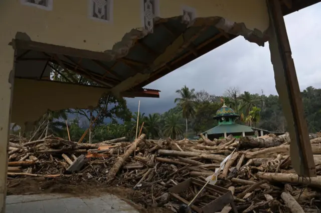 Tapanuli Tengah, Sumut, banjir, longsor