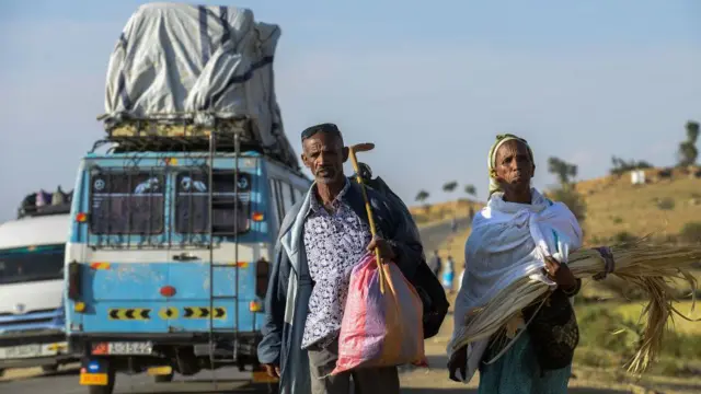 ዶብ ኤርትን ኢትዮጵያን ኣብ 2018 ንገለ ኣዋርሕ ምስ ተኸፍተ፡ ህዝብን ንብረትን ብናጻ ካብን ናብን ክንቀሳቐስ ጀሚሩ