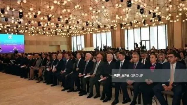 Azərbaycanda qadın qurultayı Azərbaycan qadını Qadın gülərsə qadınlar siyasətdə Azərbaycanda qadın haqları arvadlar kənd arvadı kənd qadınları Qabiliyyətli qadın