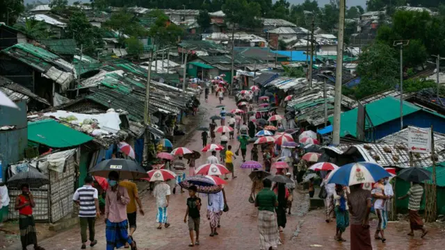 খাদ্য সহায়তা কমিয়ে দেওয়ার নেতিবাচক প্রভাব দেখা যেতে পারে রোহিঙ্গা শিবিরের বাইরেও