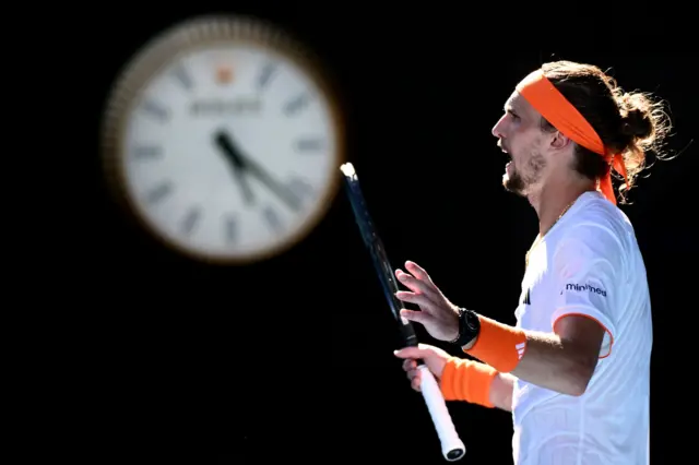 zverev u polufinalu aistralijan opena protiv alkaraza