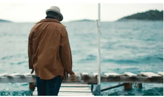 Aworanokunrin ti ori ko yọ lẹyin ti wọn tii sinu omi nilẹ Greek