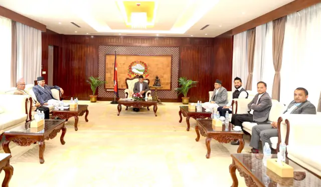 मङ्गलवार संसद् बैठक चल्नुअघि प्रधानमन्त्री, सभामुखसहित मुख्य दलका नेताहरू बैठक गरेका थिए