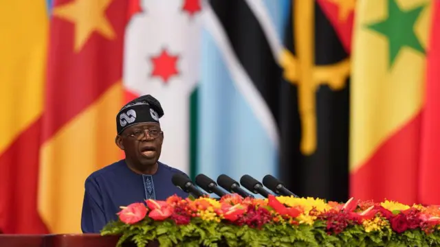 बोला टिनुबू.