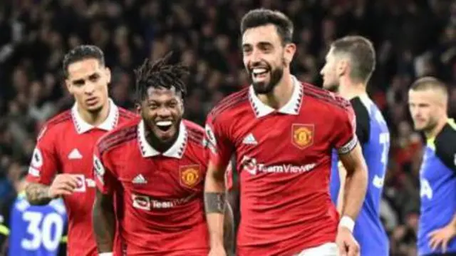 Aworan awọn agbabọọlu Man utd 