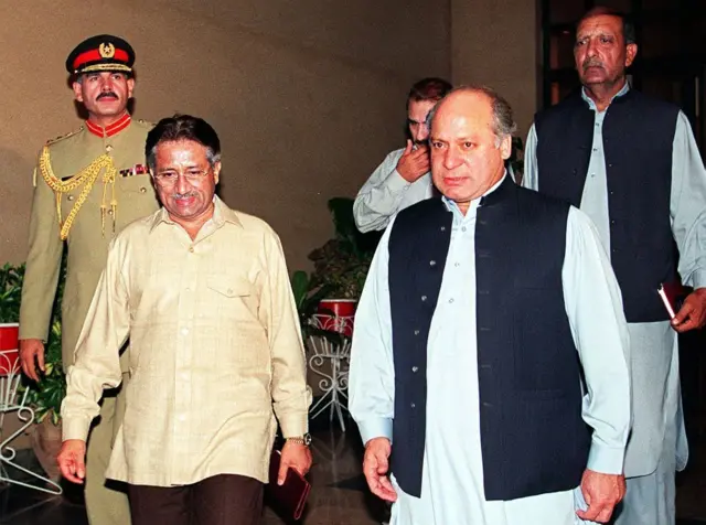 سنہ 1999 میں نواز شریف کی دوسری حکومت کو پرویز مشرف نے چلتا کیا