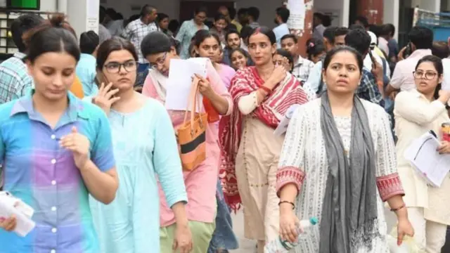 બીબીસી ગુજરાતી યુજીસી નેટ નોકરી એજ્યુકેશન પ્રોફેસર પીએચડી રિસર્ચ 