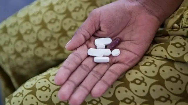 ஆன்டிபயாடிக் மருந்துகளிடமிருந்து 'தப்பிப்பிழைக்கும்' பாக்டீரியா தொற்றுகள் 