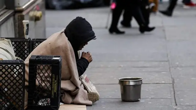 Chak eshakni sikadi Kafeda ruscha pikap porno