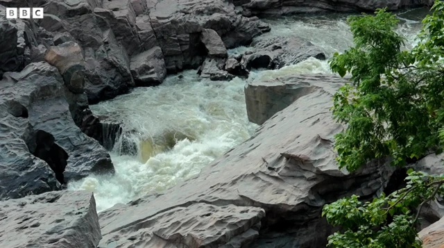 மேகேதாட்டு, காவிரி நதி நீர் பங்கீடு, தமிழ்நாடு, கர்நாடகா 