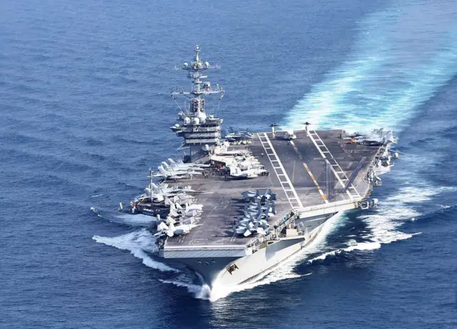 Tàu sân bay USS George Washington của Hải quân Mỹ trong cuộc tập trận ba bên có tên Freedom Edge giữa Hoa Kỳ, Nhật Bản và Hàn Quốc ở Biển Hoa Đông, phía nam bán đảo Triều Tiên và phía tây các đảo chính của Nhật Bản, ngày 14/11/2024 Tàu sân bay USS George Washington của Hải quân Mỹ trong cuộc tập trận ba bên có tên Freedom Edge giữa Hoa Kỳ, Nhật Bản và Hàn Quốc ở Biển Hoa Đông, phía nam bán đảo Triều Tiên và phía tây các đảo chính của Nhật Bản, ngày 14/11/2024