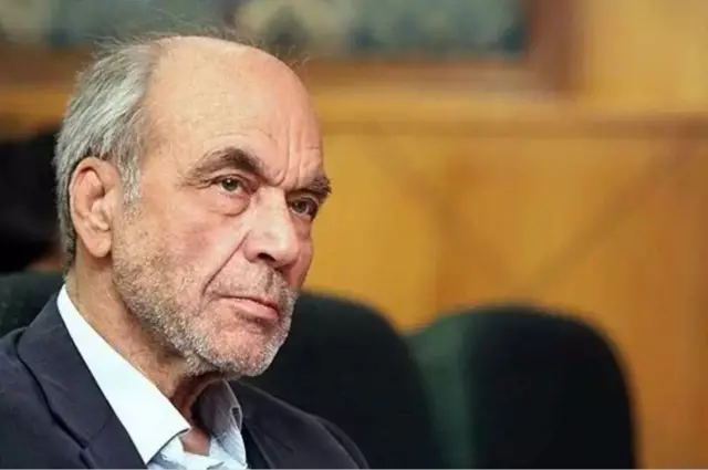 داوری اردکانی