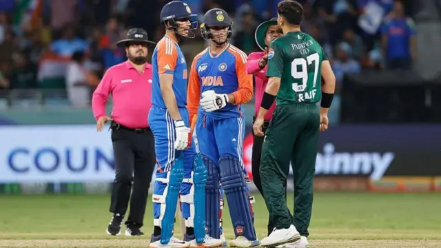 భారత్ పాకిస్తాన్ క్రికెట్ మ్యాచ్, మాజీ క్రికెటర్లు, పాకిస్తాన్ జట్టు, భారత్ విజయం