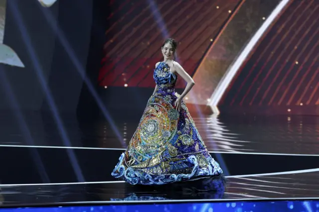 Miss Universe, Miss Universe, Jelena Egorova, Serbi, gruaja mongole përfaqësoi Serbinë
