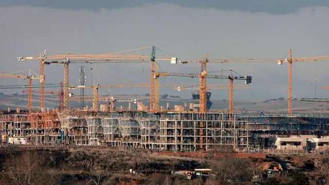 El estallido de la burbuja inmobiliaria en 2008 dejó a la economía española en una profunda crisis.