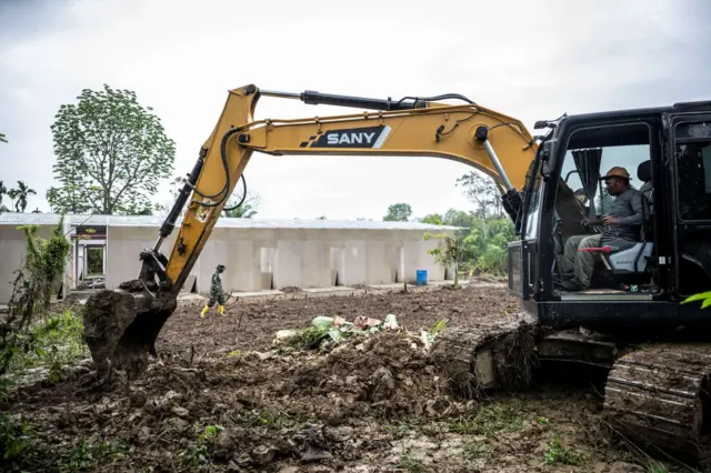 huntara, huntap, banjir sumatra, aceh, aceh utara