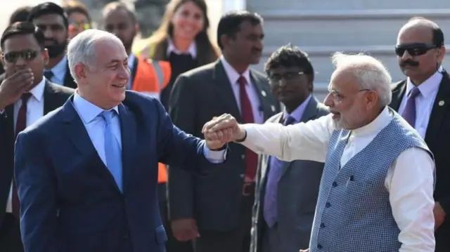 2018 च्या फोटोत बेंजामिन नेतान्याहू आणि पंतप्रधान नरेंद्र मोदी