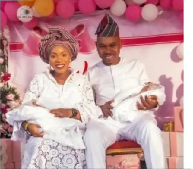 Tolu Adegboyega, ọkọ rẹ ati awọn ibeji ọmọ rẹ