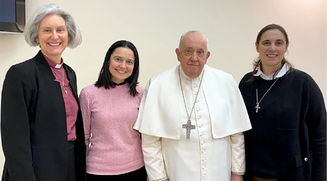Jo Bailey Wells, Sister Linda Pocher et Giuliva Di Berardino ont participé au Conseil des cardinaux 