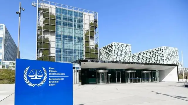 Mahakama ya ICC huko The Hague ni mahakama ya kudumu ya kimataifa ambayo ina uwezo wa kuwashtaki watu binafsi na viongozi kwa mauaji ya kimbari, uhalifu dhidi ya ubinadamu na uhalifu wa kivita.