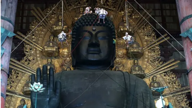 تمثال بوذا العظيم في اليابان