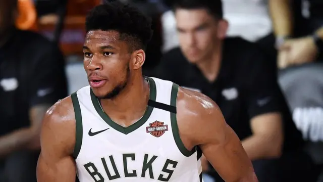 Giannis Antetokounmpo: Basketball player Giannis Sina Ugo Antetokounmpo sign NBA richest deal