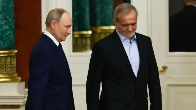 Dangantaka tsakanin Iran da Russia ta faɗaɗa a shekarun baya-bayan nan a fannin siyasa da tattalin arziƙi da kuma tsaro.