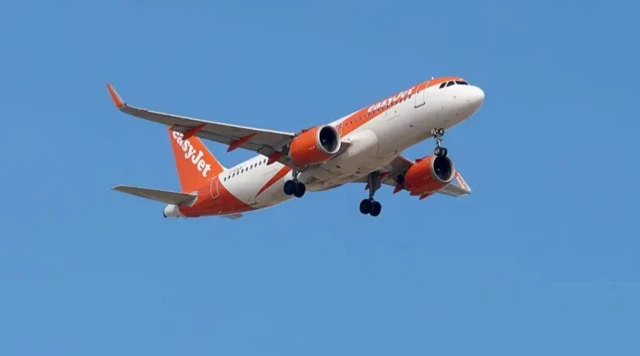  اې۳۲۰ الوتکه