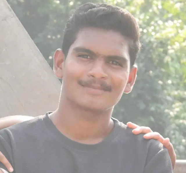 आम्हाला निसर्गाच्या सानिध्यातून साकारणारा विकास हवा, असं तन्मय मडावी म्हणाला