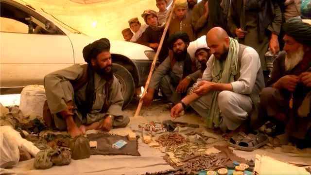 তালেবানদের খোলাবাজারে বিক্রি হয় একে ৪৭ এর মতো ভারী অস্ত্রের বুলেটসহ নানা বিস্ফোরক।