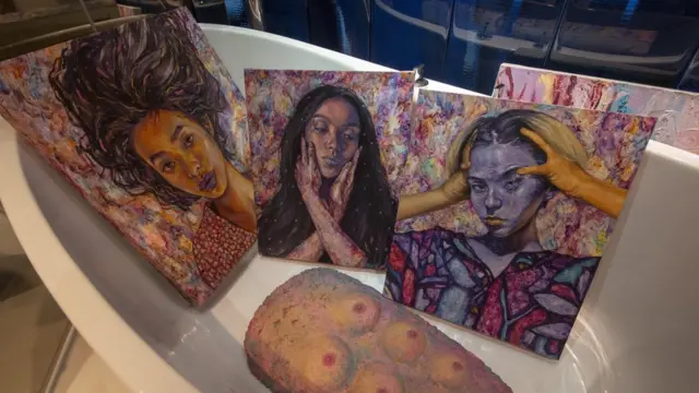 ผลงานอีกมากมายที่จัดแสดงอย่างน่าสนใจในนิทรรศการ Hotel Art Fair 2019