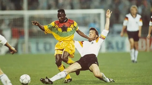 গানার বিখ্যাত ফুটবলার আবেদি পেলে।