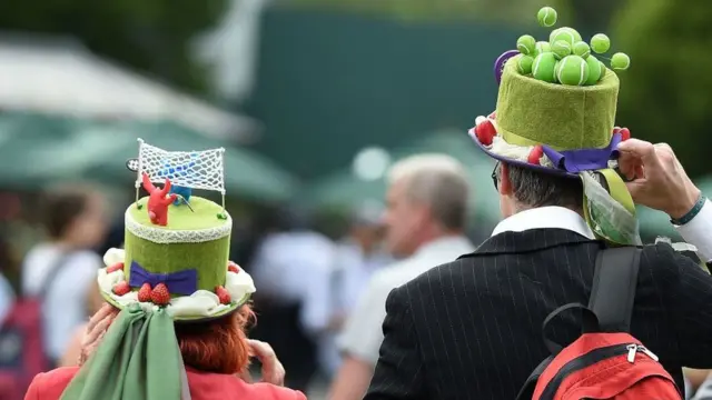 необычные шляпки