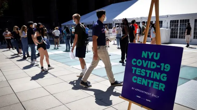 Тестирование на Covid-19 в Нью-йоркском университете
