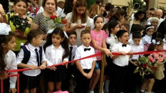Birinci sinifə qəbul, şagird qəbulu