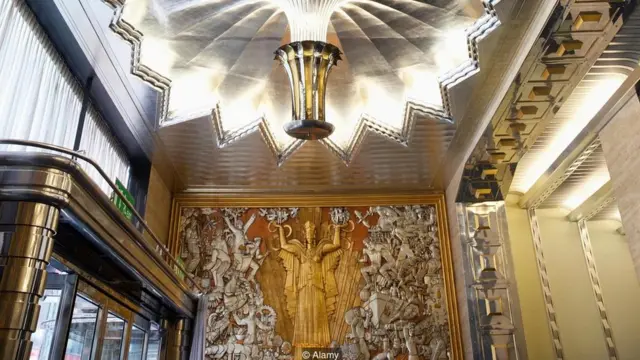 El vestíbulo del edificio del Daily Express en Londres