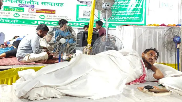 स्टूडेंट लीडर प्रेम नायक ने