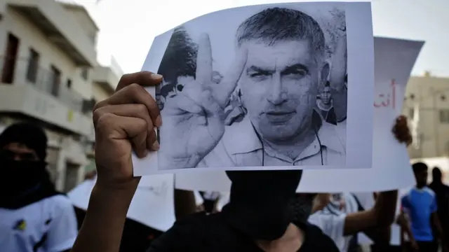 نبيل رجب يقضي حاليا حكما بالسجن مدته عامان