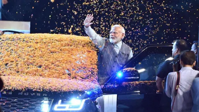 பிரதமர் நரேந்திர மோதி