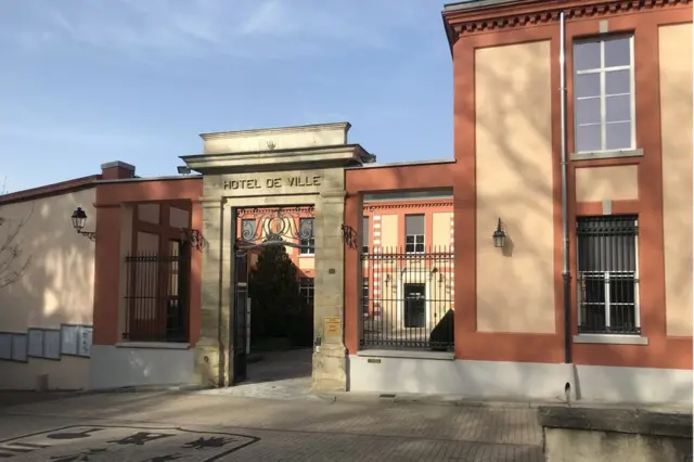 Xafiiska saldhigga u ahaa Andre Trigano