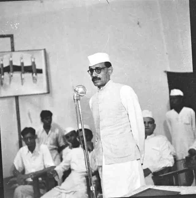 గుల్జారీలాల్ నంద