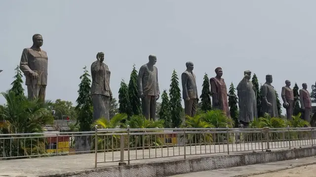 Ogige Heroes Square dị n'Owere