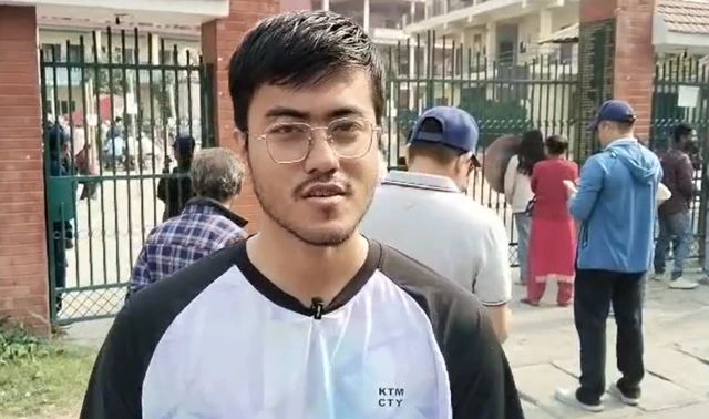 २३ वर्षका रोनिश कर्माचार्यले यस पटक पहिलो पटक भोट खसालेका हुन्। 