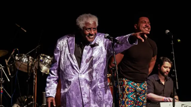 Tony em cima do palco