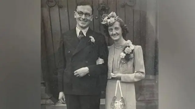 Весілля в 1942 році